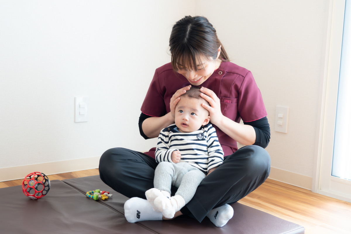 優しい施術の様子